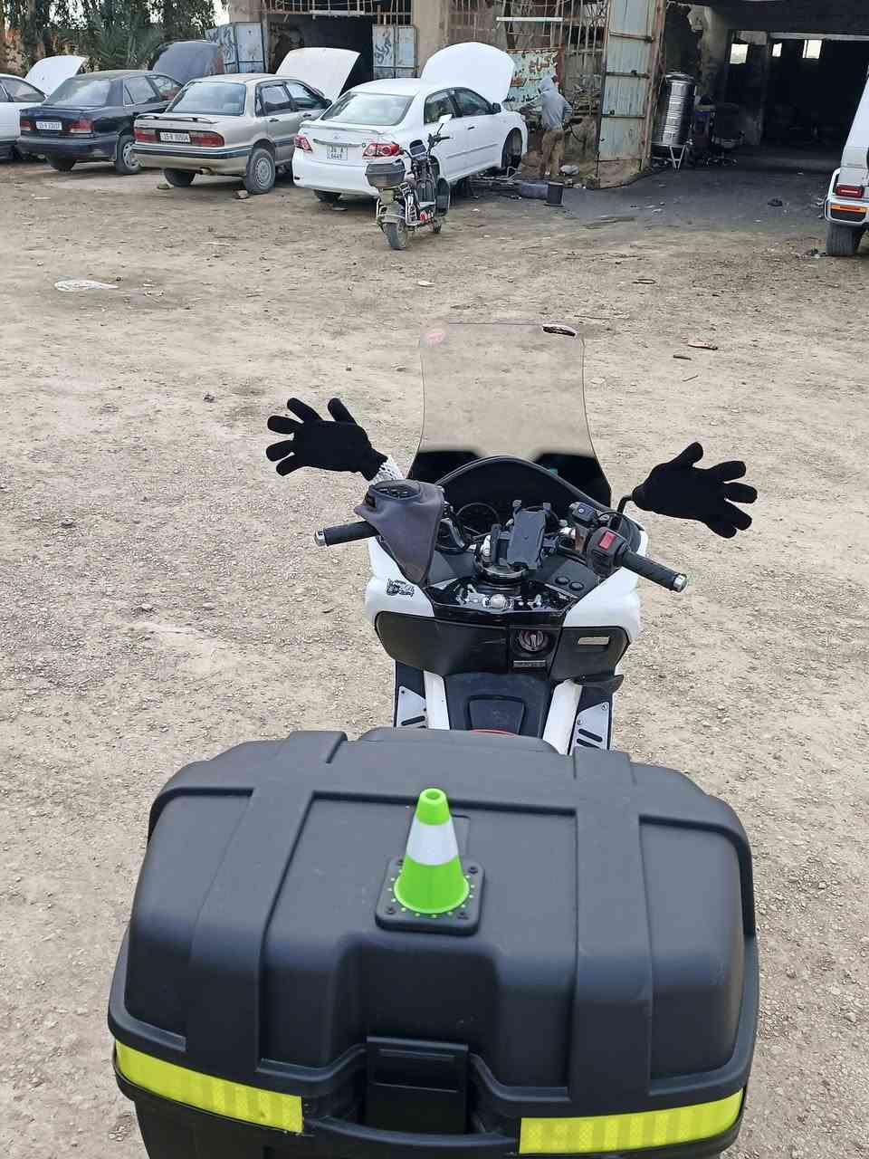 السلام عليكم دراجة فورزه مرقم انجليزي 0 10 🤩اربع تحويلات🤩 7نمر    تدفئه شغال كهربائيه كل شغال🤩 محرك🤩 مقفوله  سماعات مسجل شغاله رقم واسط 🤩 تاير خلفي جديد  مكان هيت 🤩 السعر 23 ورقه بي مجال بسيط  الاستفسار على الرقم🤩 *********** 🤩
