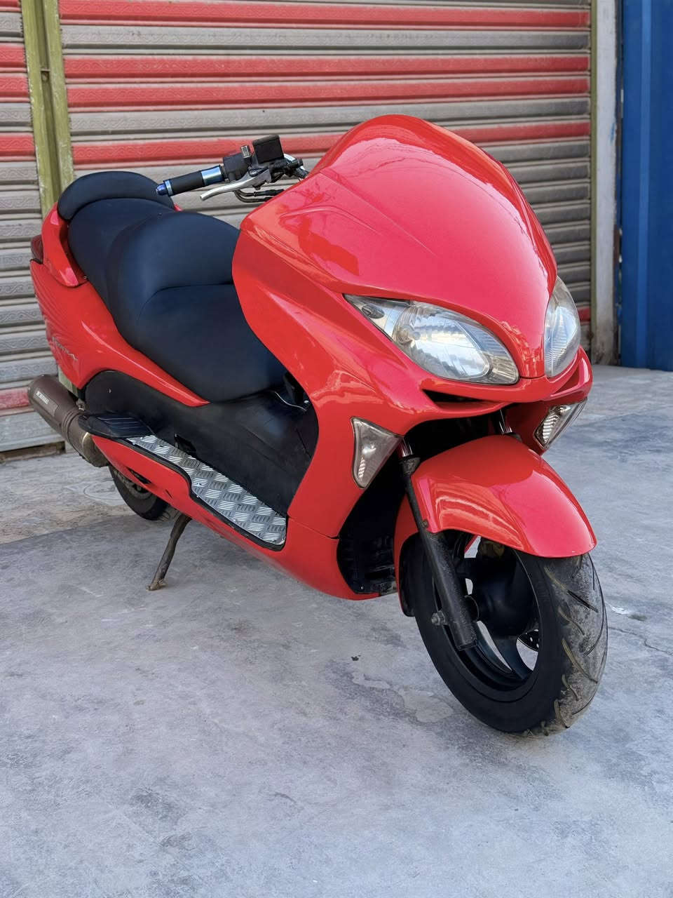 فورزا 08 للبيع بصمة صفر سمانيه عميه بلادي  لون مميز فول
تزويد 🦉بومة اكزوز رياضي طرب 
منضومة زنون مكينة ناعمة جاهزة 
دراجه كلش حلوة /  أي نقص ما بيها 
شلعه معدل / كهربائيات كلها شغال /  
  اوراقها كامله 
سعرها ( 950) مكاني بغداد مدينة الصدر 
اللاستفسار : هـ ***********
