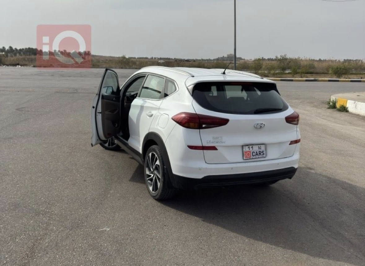 للبيع توسان
موديل 2019ابيض اللون

اناره امامي زنون خمس عدسات

اناره خلفي لد

لد نهاري

كامره امامي خلفي

حساس خلفي

تشغيل بصمه

دخول بصمه

شاشه ايباد

كراسي كهربائيه

تبريد خلفي

تحكم سترين

سايد بريك يدوي

ماشيه 104,000km

السعر190$

⚠️السياره بيها طخه كلشش

بسيطه بالباب الخلفي وما

لعبت بيها كلت حرامات تصلح كما موضح بالصور⚠️

مكان السياره بابل محاويل

للأستفسار اكثر 

***********
