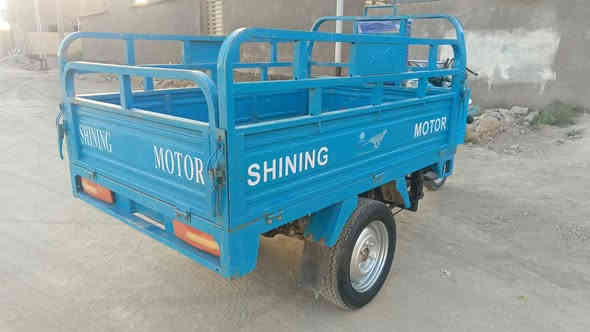 السلام عليكم ستوته للبيع موديل 23 اوراق اصولي مقفوله شاص مقفول كهربائيات شغاله سعر 1800 وبيها مجال الشراي يتصل وبخير ويتدلل مكلف بالنشر***********
