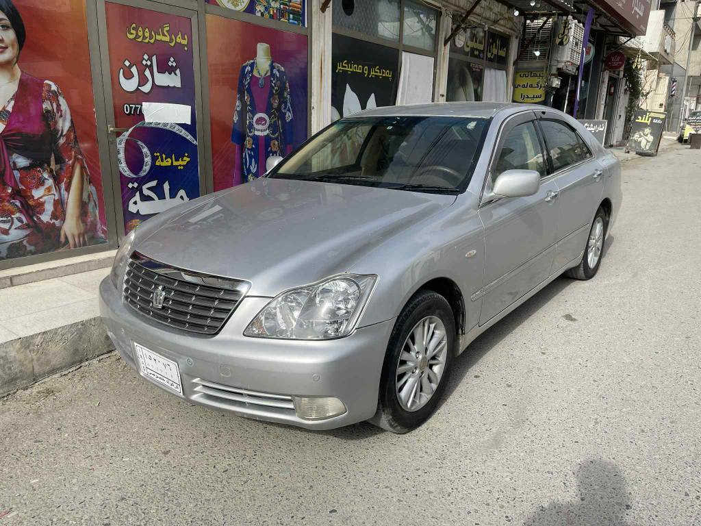 بچوک بە گەورە ساج مەلەکی سێ دوکمە و پەردە داشبڵێ ڕەقەم یەک جوانە فۆرمیکای نەشکاوە  بێ چاڵ و شوخت سەقف شوشەی بێ مەسرەف تەقەو ڕەقەی نیە جایزە سەیارەکە لە سلێمانیم ***********
سعری 51 السليمانية, العراق
