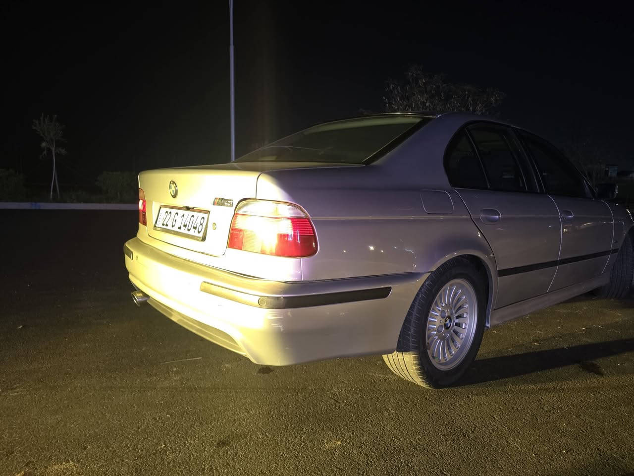 لبيع بيم سقر جمالية كلير سيارة احلا من صورة موديل 1996 رقم رقم اربيل  سنويه جديد 2027 شرط التحويل والغرامات كير ومحرك بلشرط كير اوتماتيك كهربائيات شغاله تخم تايرات جديد باتري جديد صدر جديد السياره جاهزه مال جني ورخيصه عنوان السياره في كركوك السعر 85 ومجال قليل بيع سريع ومستعجل شايف خير الياخذها
***********
