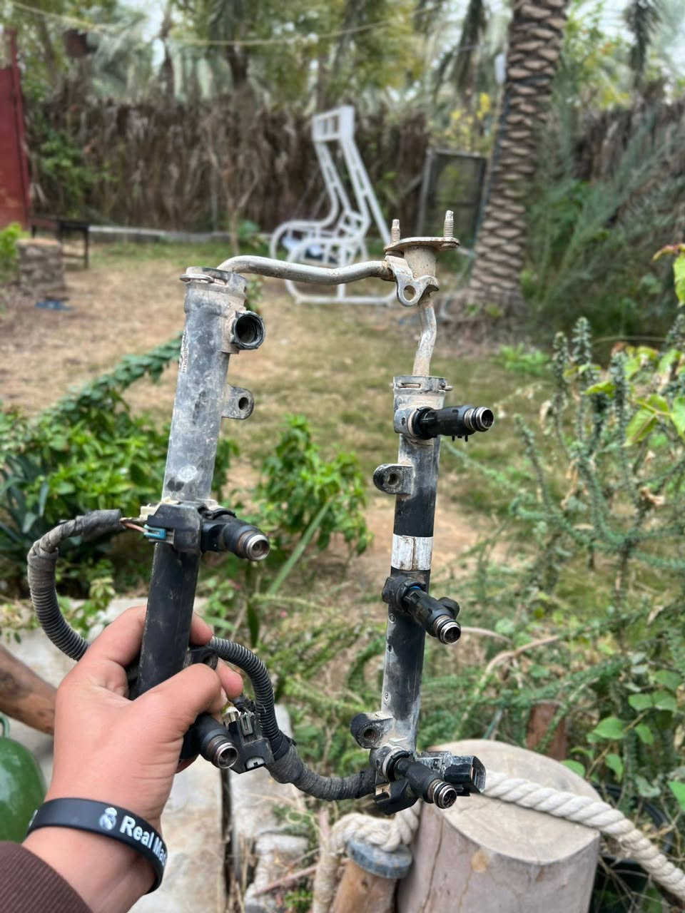 سلام عليكم من رخصة الادمن المحترم مساطر كيا سيدونا 2008 مع الضفيره كامله مع النوزلات جدد  شرط عل فحص سعرها 80 وبيها مجال للشراي  الثانيه بيه 2 نوزلات شغالات مع الضفيره سعرها 65 وبيها مجال ويده كير 2008 بلاديه تفصيخ  نضيفه بدون كسور السعر15 وبيه مجال مكاني بابل المسيب للتواصل توصيل موجود لجميع المحافظات ***********
