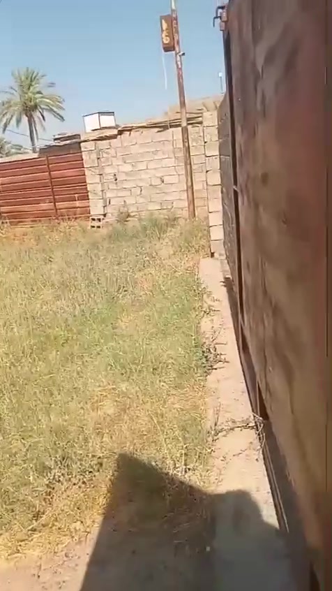 بيت البيع مساحته ٤٠٠ طابو صرف العنوان بغداد تاجي زملته حمدى ***********، ***********
