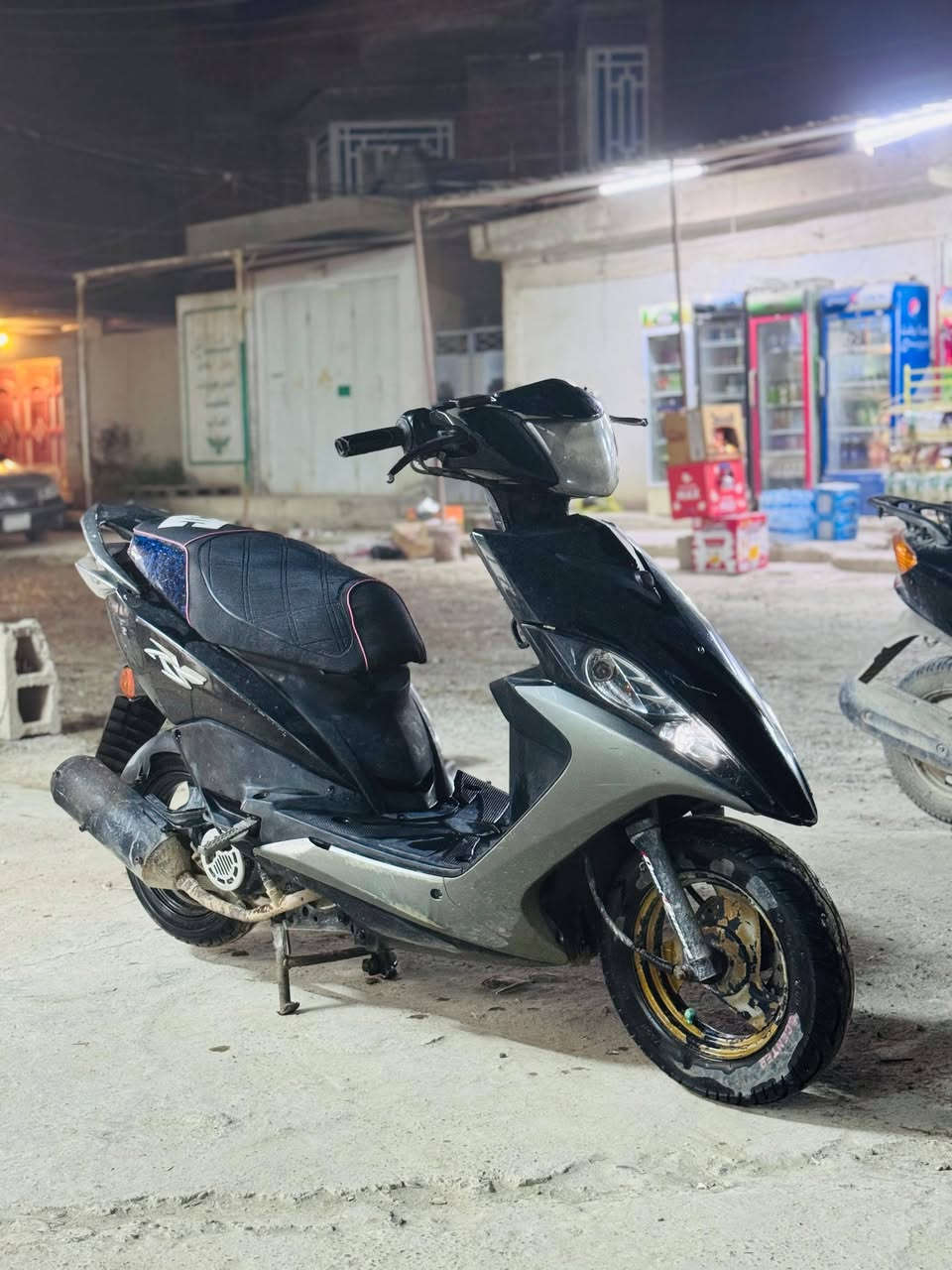 ماكس عدله للبيع جاهزه من كلشي مابيها اي عيب فقط تشغل وتمشي
السعر 550وبيها مجال
للستفسار:***********
