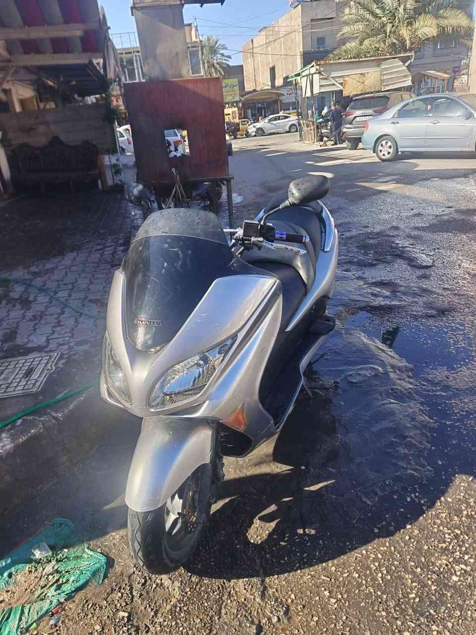 سلام عليكم دراجة للبيع هاي الدراجه كدامكم سعر قفل 750////***********
