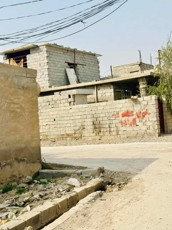 🔥 للبيع فرصة ممتازة 🔥
قطعة أرض 300م في بعقوبة / باب الدرب
سند 25 طابو زراعي
قريبة ع الشارع الرئيسي بموقع مرتب وحيوي

تنفع سكن أو استثمار
السعر مناسب وللجادين فقط

للاستفسار خاص أو اتصال ***********
