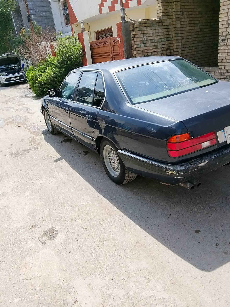 سلام عليكم بي ام للبيع موديل 92
كير اوتوماتيك مكينه،كير مكفولات،جام كهرباء 
داخل جلد السعر 38بي مجال لطيبين 
حجم 735يوجد واتساب ‏‪0788 909 2528‬‏ مكان بغداد
