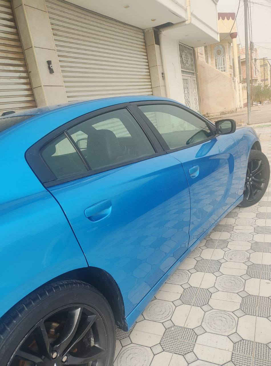 مصبوغة ازرق تغيير لون
حادثها مدكر خلفي جهة السائق وبابين دعامية مبدلة وبنيد معدل نفسه
السنوية جديدة
السيارة وارد امريكي 
غاز بانزين
السعر ١٤٥ ورقة وبيها مجال 
للاستفسار واتساب ***********
