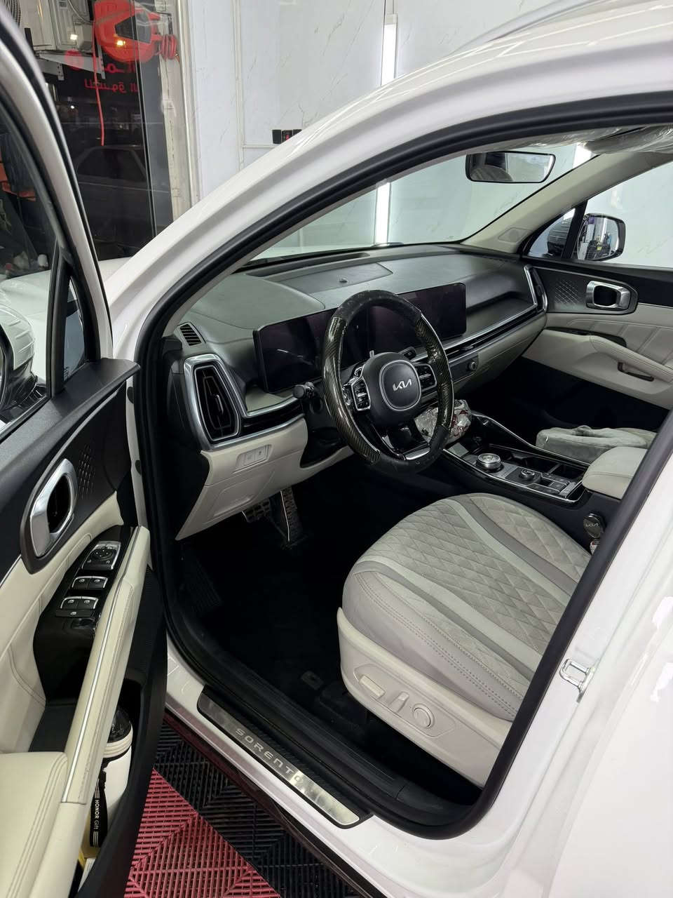 سورنتو موديل 2024 ماشيه 44 الف بيها بيدي ار بل جاملغ الامامي الساره كلش حلوه خليجي موصفات شركة الدولي موصفاتي عاديه السعر 31 الف ***********
