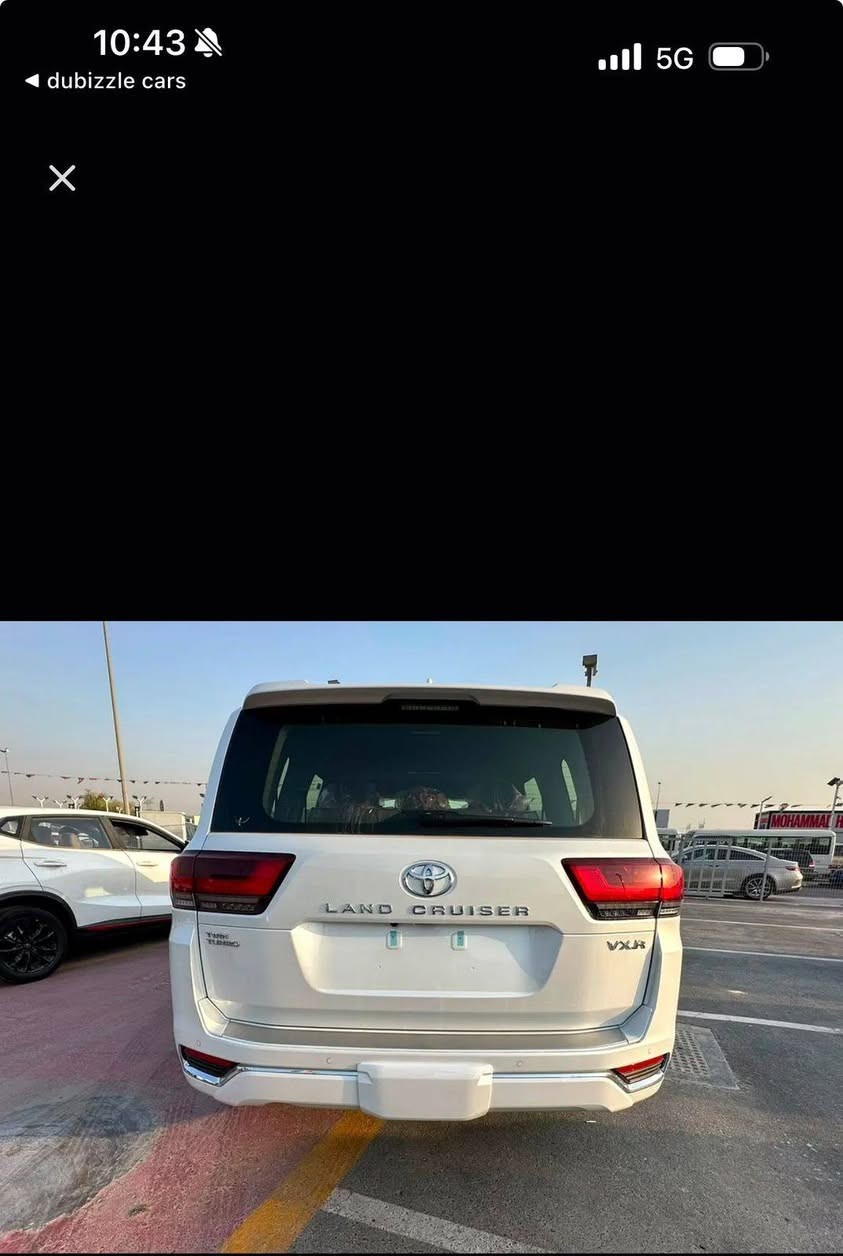 Land Cruiser (LC300) 
Year: 2026
Trim : VXR Twin Turbo ( petrol ) 
Engine size 3.5L
Spec: GCC
Full option 
Zero 🦅🦅


**إذا كنت صاحب هذا الإعلان وتريد حذفه لأي سبب، رجاءا أرسل رسالة إلى الدعم الفني**