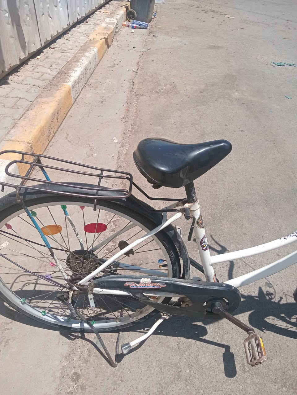 السلام عليكم بايسكل بناتي التاير الي وره كله جديد من جوب من تأير من بطيخه البايسكل بالله السعر 60 وبي مجال مرسله خاص ذمه بركبته الي يفوت مو شراي


**إذا كنت صاحب هذا الإعلان وتريد حذفه لأي سبب، رجاءا أرسل رسالة إلى الدعم الفني**