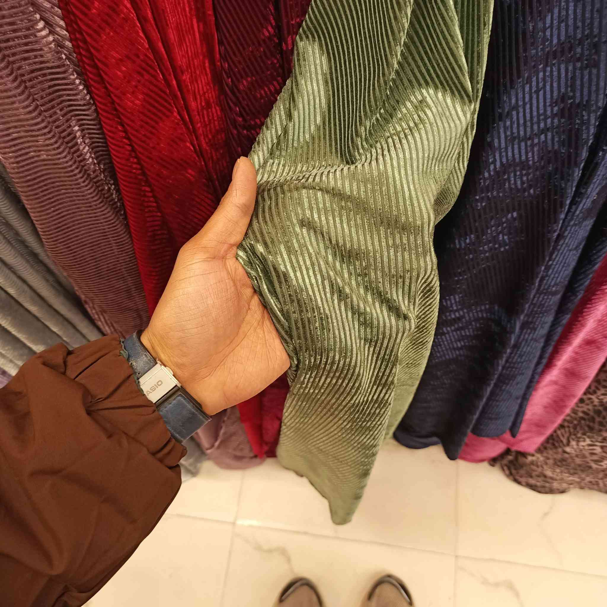 #برنوت #مقلم #الوان #سعر #القطعه 5000 #بلاش #متوفر #الفرع #الثاني #دغاره #مقابل #ازياء #علي #سلمان #كميه #قليل #باقي 
للحجز واتساب ***********
