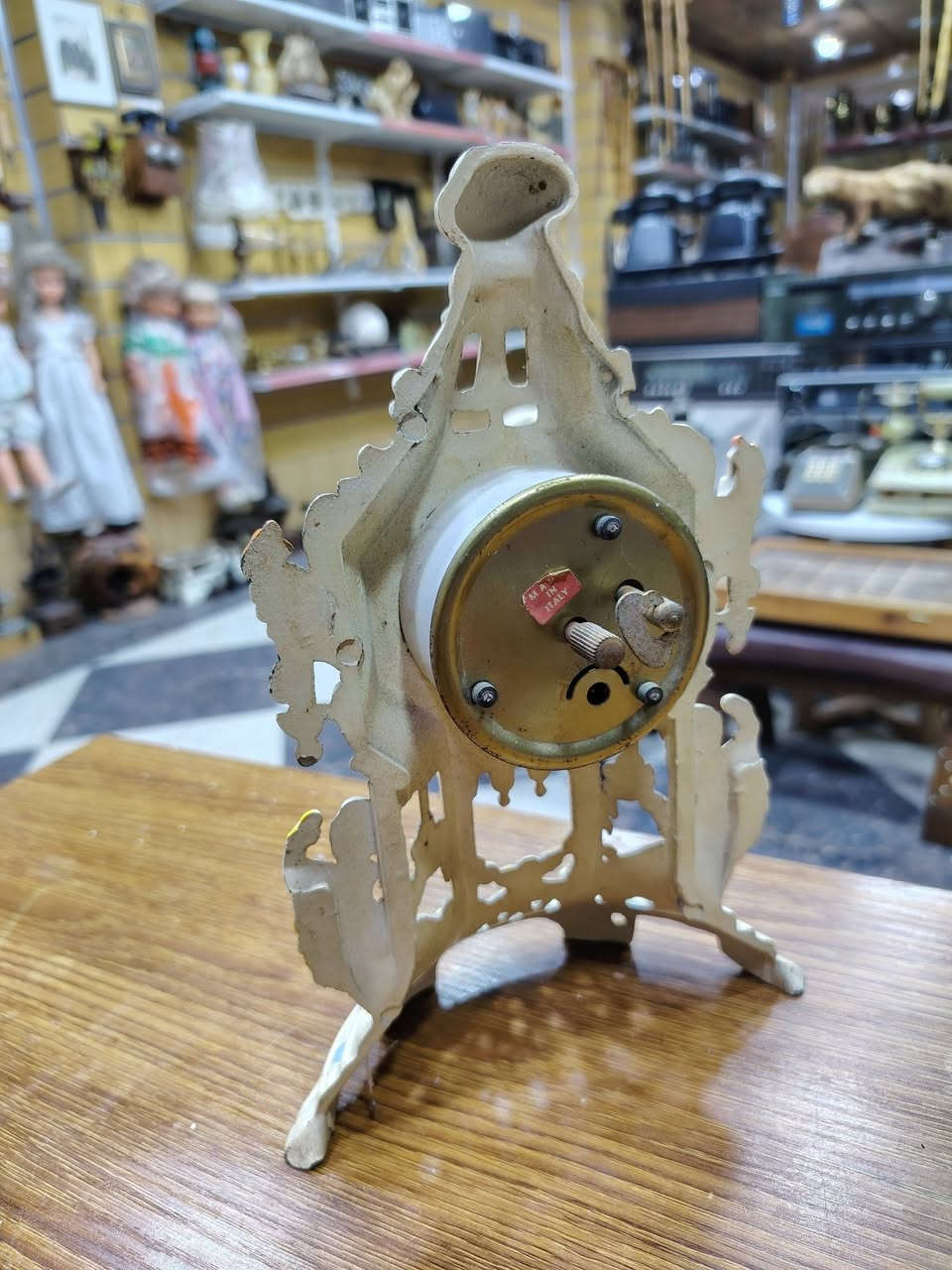 إيطالي تكويك ارتفاعه ٢٤ سم واتساب *********** العنوان ديالى خانقين يوجد توصيل
