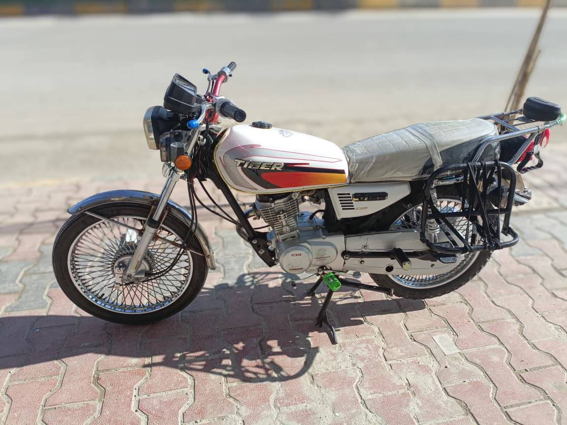 ماطور للبيع موديل 2020 تقيل محرك مامفتوح ماطور جاهز كل شي بيها شغال سعر خابر على رقم ***********
