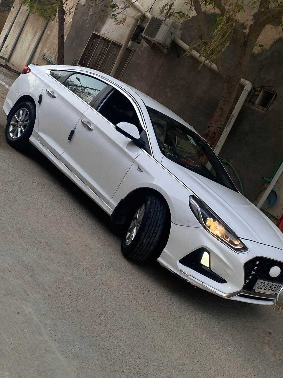 سلام عليكم سوناتا مديل 2021 وراد كوري بانزين بيه قطعتين صبغ من كوريا وبيه الجاملغ الخلفي ضربه خفيفه مواصفات عاديه كشنات جلد حلوه سياره ع ايدي مرتبه سعره 158 وبيه مجال بصيط 

رقمي *********** Singapore
