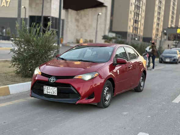 السلام عليكم كورلا 2017❤️❤️
حادث جاملغ خلفي فقط بدون ارباك
بجم كبس ماشيه 110 
موصفات LE المعروفه رادار حجر موجود  
رقم اربيل الدولي باسمي تحويل مباشر 
هزه ورقم وسنوية جديد محرك كير مكفول 
تخم تاير باتري مدوشمه وكامله بس صدر بي ملاحظات 
السعر 127 وبيها مجال 
للاتصال 
***********
***********
