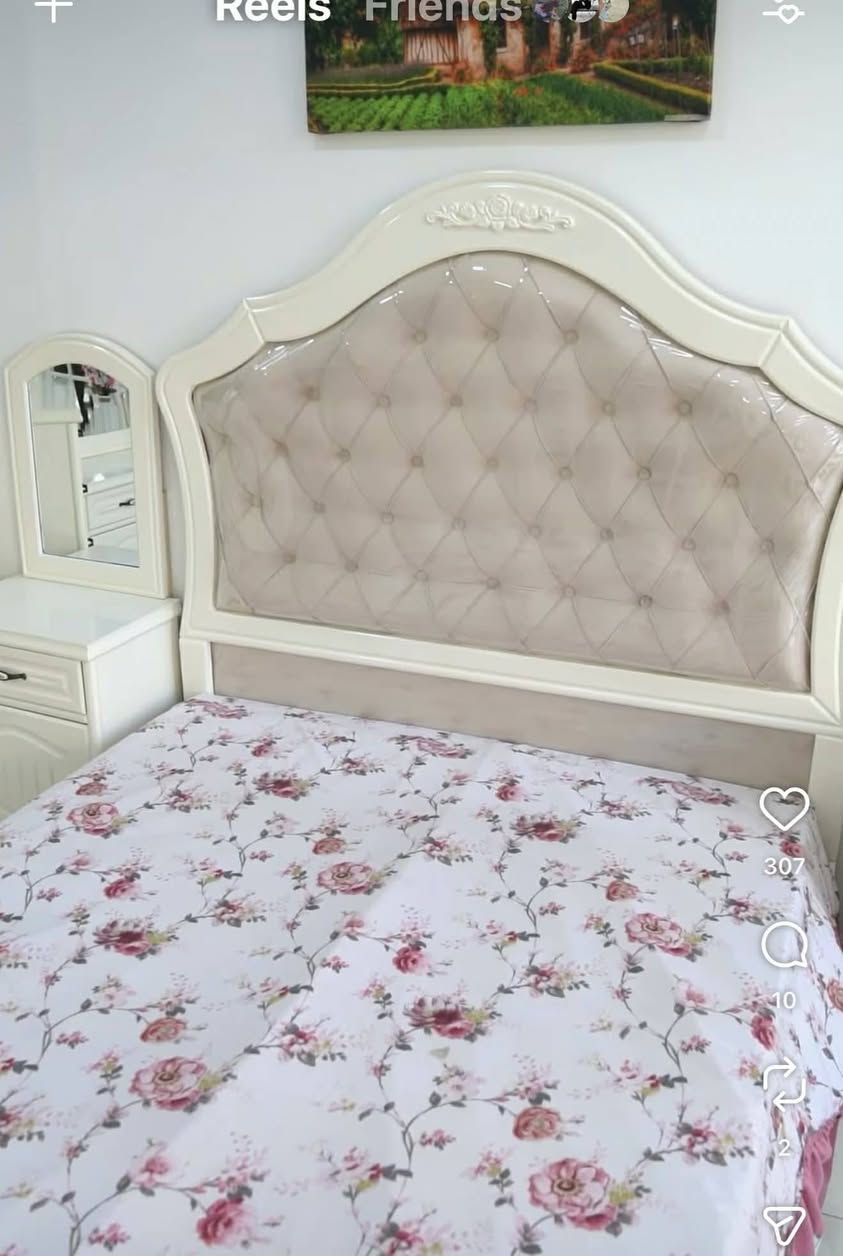 السلام عليكم غرفه نجاره جديده كلش  أريدها بمليونين شتريتها صار سنه ونص بمليونين و٧٥٠٠  عنوان مدينة الامل...


**إذا كنت صاحب هذا الإعلان وتريد حذفه لأي سبب، رجاءا أرسل رسالة إلى الدعم الفني**