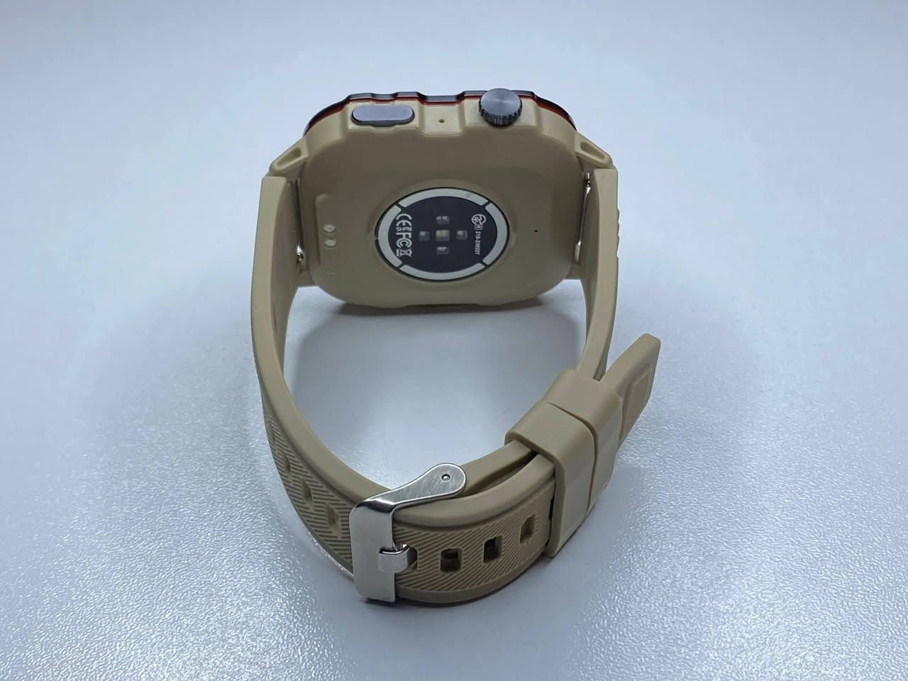 ساعة سمارت  سبورت تاکتیکال  فوول مواصفات
بالة امازون اصلية
اتصال 
جهات اتصال 
دعم لغة العربية 
بطارية قوية 420 mAh
طول الشحن الساعة اكثر من  15يوم 
شاشة  ایج دي  HD 
دعم كاميرا الموبايل
اشعارات 
 اشعارات الصحة
اشعارات الرياضية
ميوزيك
تايمر
حاسبة
ستوب وج
ضد الماء 
خلي السعر و بالعافيه
توصيل متوفر لجميع محافظات العراق


**إذا كنت صاحب هذا الإعلان وتريد حذفه لأي سبب، رجاءا أرسل رسالة إلى الدعم الفني**