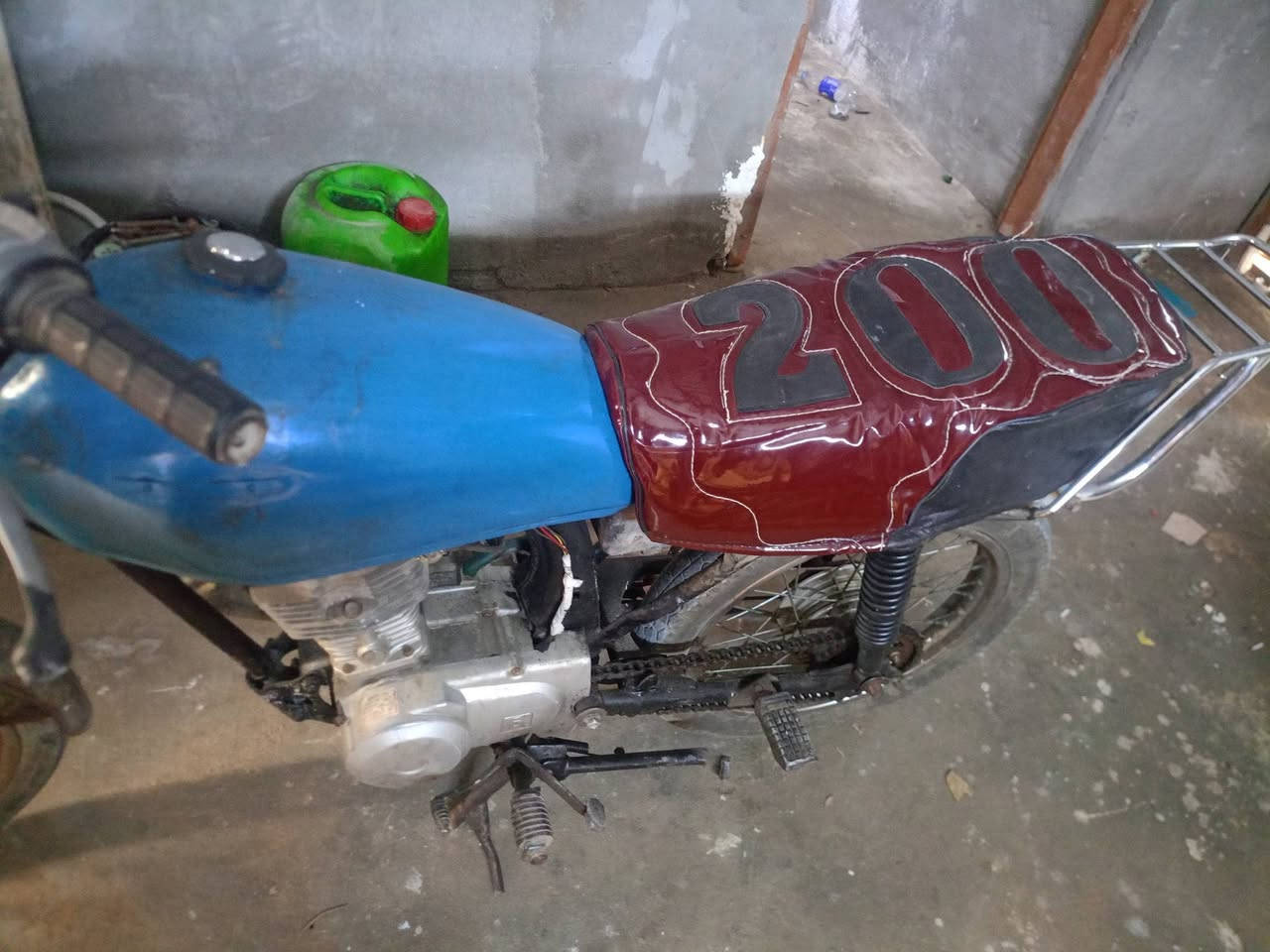 سلام عليكم ايراني نامه أدوات مكينه حلوه للبيع 300 وبيها مجال مكاني ياسين خريبط ‏‏‪0776 053 0659
