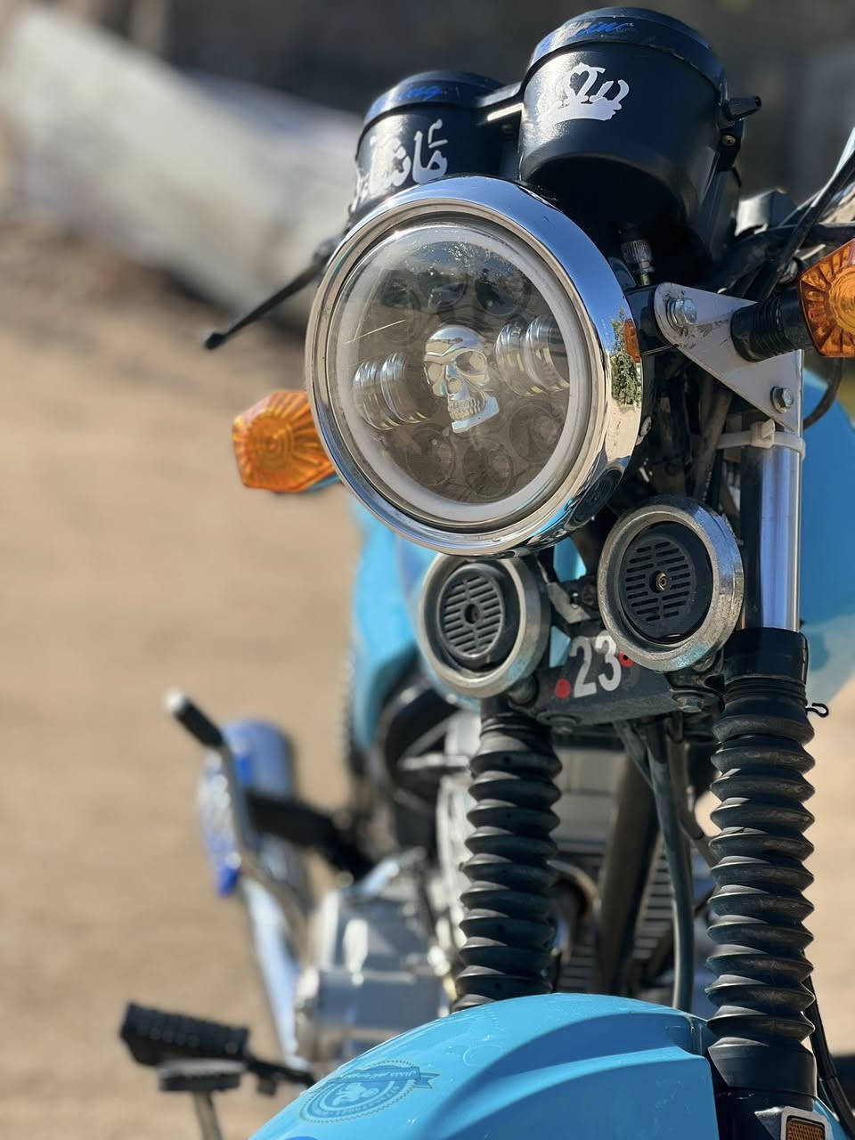 سلام عليكم
دايون للبيع مديل ٢٣ مكينه كفاله 
أوراق اصولي 
مكاني كربلاء 
سعر ١٦٥٠ 
***********
