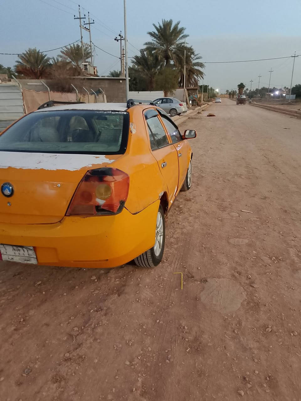 السلام عليكم سيارة جيلي البيع كامل حدادية وكهربائيات كير ومحرك كورلة رقم نجف سعر مناسب ***********
