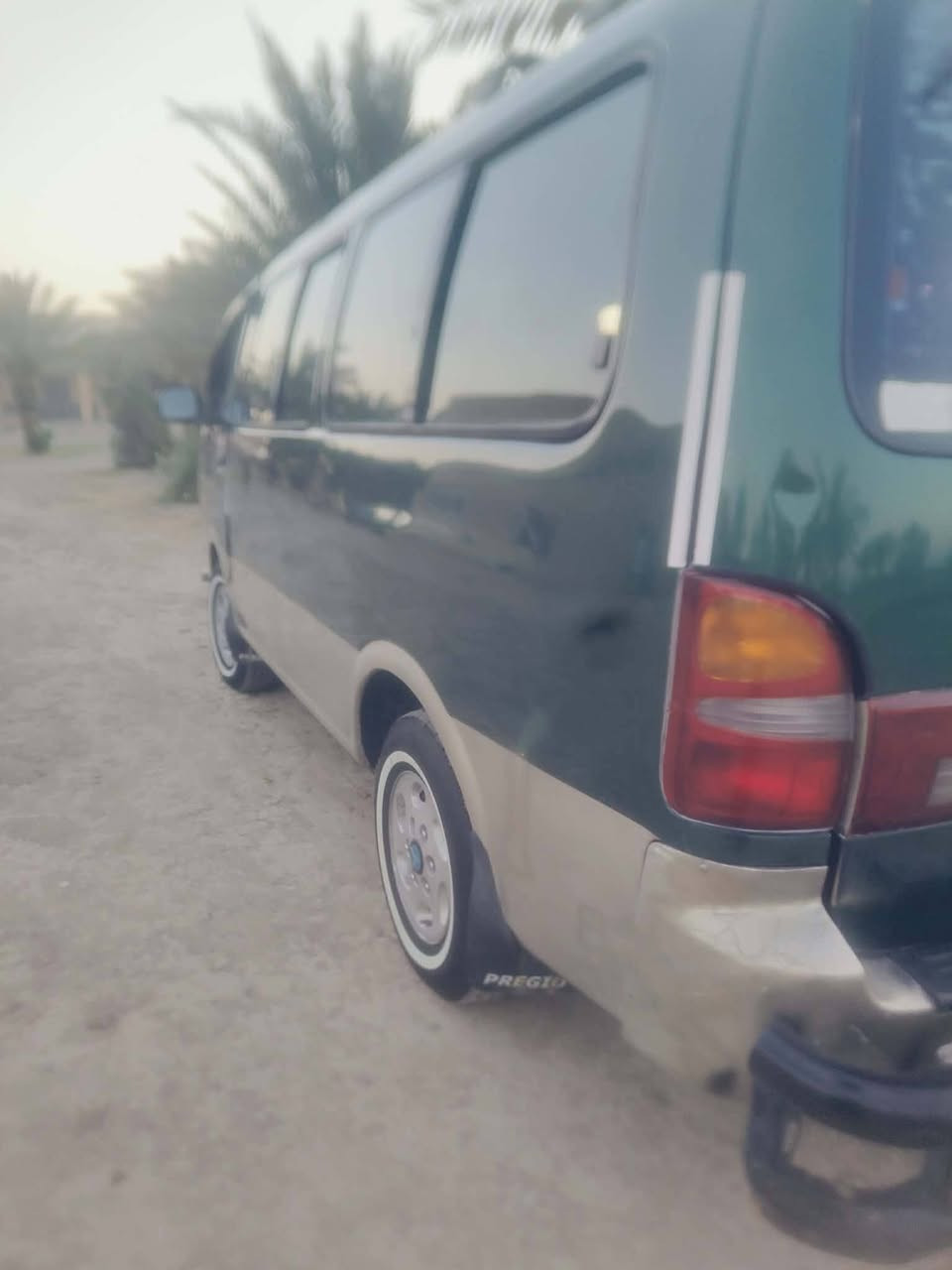 السلام عليكم كيا بريجو موديل 97 سياره جديده مقفوله كفاله عامه من ضربه من صبغ من معجون سياره على وضع الشركه اربع شواسي كفاله جير محرك اكسل تخنتاير حداديه كله جديد ماكينه 3000 رقم بغداد مشروع وطني سنويه لل 31 تحويل ثاني يوم مكان السياره بابل النيل السعر 58 وبيها مجال حق الجايه بيع مستعجل الاستفسار على هذا الرقم ***********
