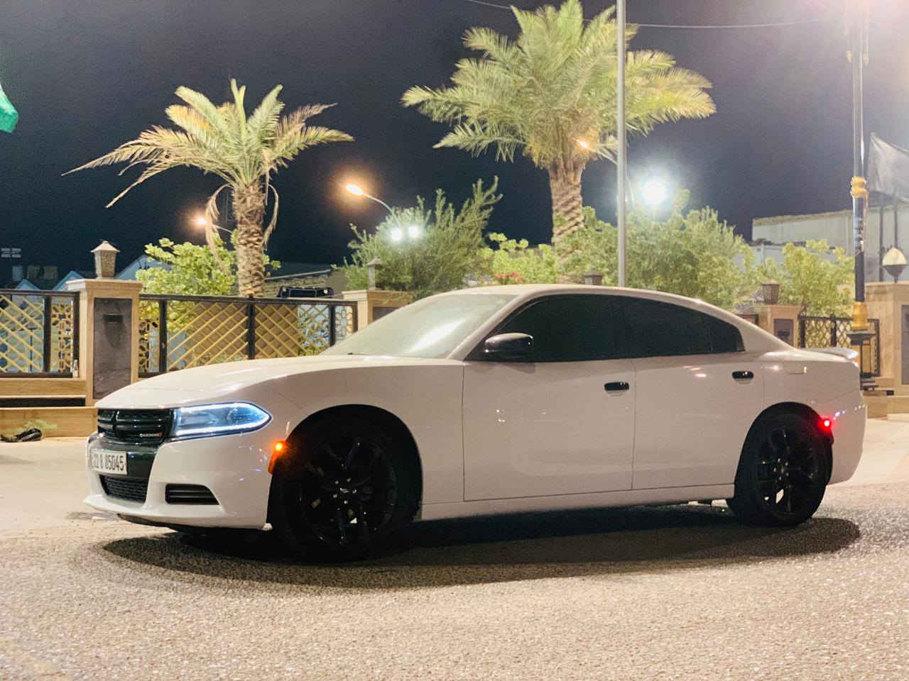 سلام عليكم جارجر للبيع موديل 2022 SXT كفاله عامه سياره ماشيه 40 الف كيلو سياره خليجي شرأي اتصل ***********
