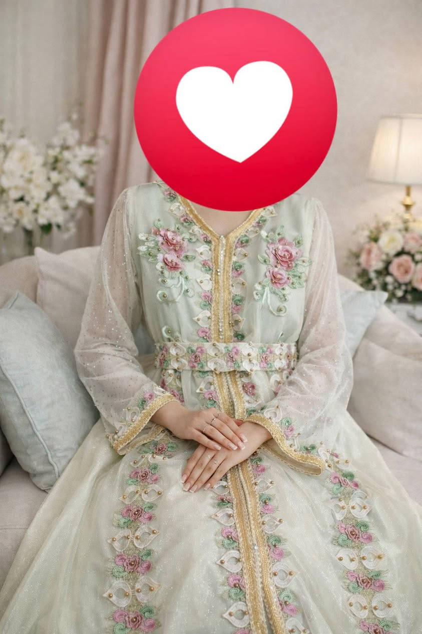 بنات قفطان مغربي شتريتة بداية رمضان ملبوس مرة وحدة فقط بنات يخبل بلبس قياس M بنات شتريتة ب50 الله شاهد ب35 اخذي 
مكاني مدينة الصدر قطاع 61
***********
