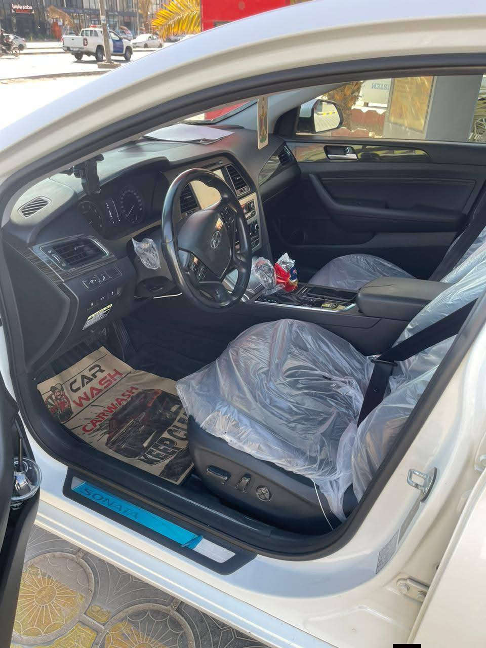 سوناتا 2015 فول مواصفات vip مكفوله كفاله عامه ماشيه 91 مكان السياره الديوانية ***********
