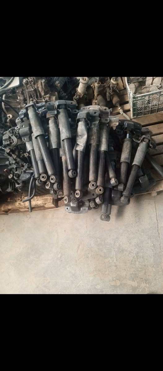 سلام عليكم*********** يتوفر توصيل كافه المحافظات 
 يتوفر ادوات كيا سيدونا وكيا كرنفال العنوان الديوانية قضاء الحمزه الشرقي  نهايه حي صناعي مقابيل عمود ١٦٦
