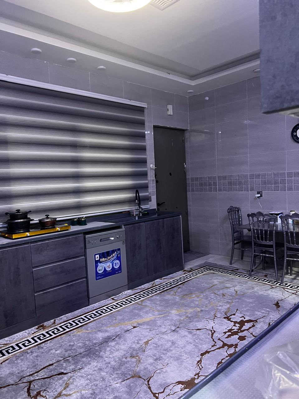 🏘🏘بيت للبيع ديالى خانقين / شارع كوجة باغ طابو  زراعي كيعان حجي حازم خلف محل انو الكهربائي سيارات 
مساحة 200 متر واجهة 10 والنزال 20 
بناء حديث فول الفول سيراميك وسقف مغربي 
طابق الاول 
2 غرفة نوم واستقبال وصالة ومطبخ ومجمع صحيات شرقي وغربي 
طابق الثاني 
2 غرفة نوم واستقبال وصالة ومطبخ ومجمع صحيات شرقي وغربي 

السعر / 155 مليون مع الاثاث كلها بي مجال 

للأستفسار اكثر اتصال بالارقام فقط 
***********
***********
مكتب فريا موفق للعقار
