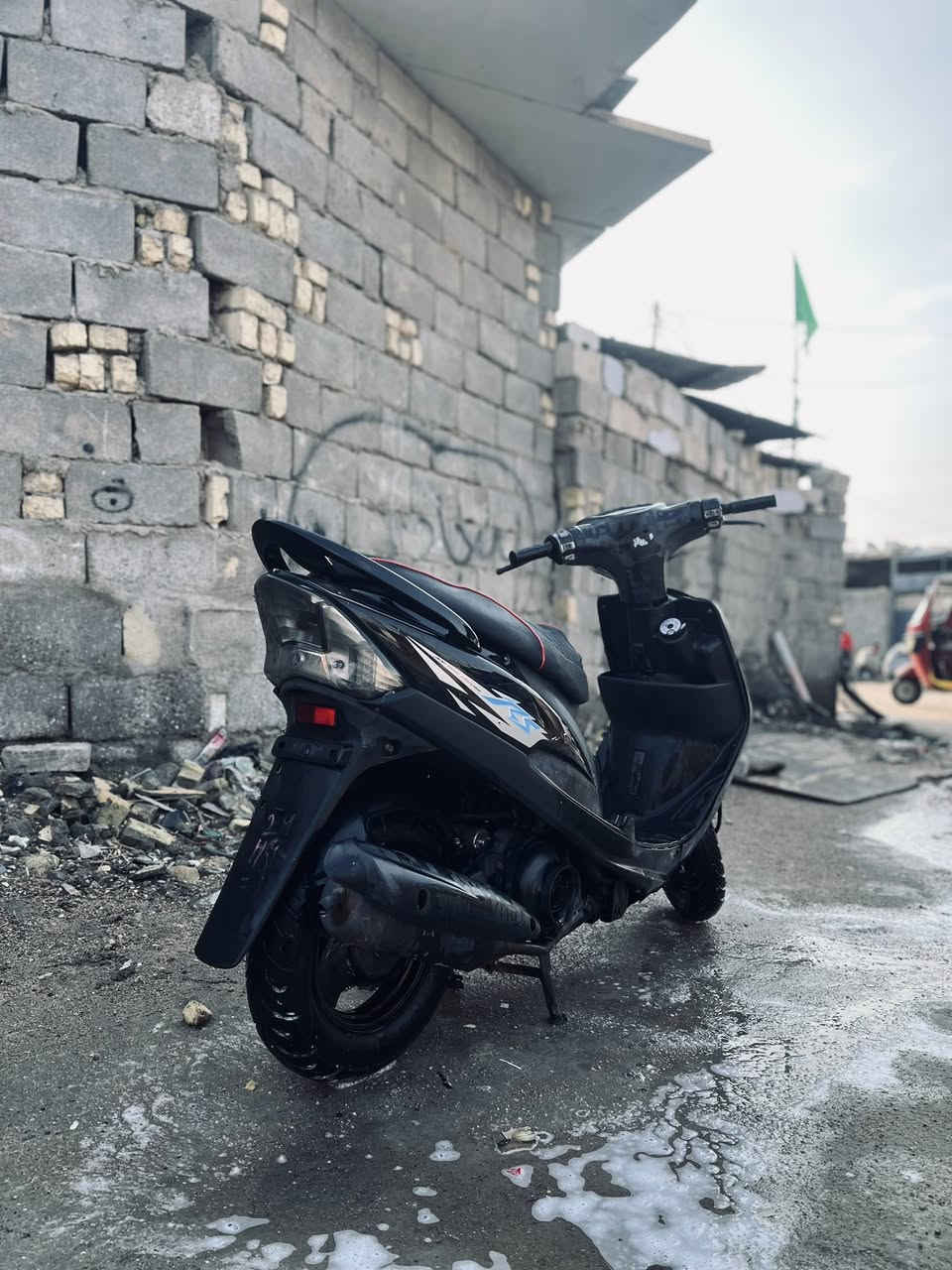 السلام عليكم للبيع دراجه ماكس عدله الدراجه حلوه ونضيفه نهضه ومعدل ستوني مبدل كلجات واكسل كامل وسلف المكينه مكفوله السعر 650 معتاز ومستعجل على بيعتهه المو شراي لا يتصل الرقم ***********
