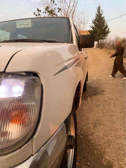 (بەناوی خوای گەورە).   پیکاب نیسان مۆدێل 2000 تەبریتوو پاوەر ئارم پلاستیک سلێمانی سەیارەکە بۆ جوانی بۆخۆم حیزام کردوە دەحموو لێدراوی وەگەڕاو تەقین بەشرت تەقەو ڕەقە بەشرت سەیارەکە تابڵی نمونیە لە جوانی بیلاد پۆستاڵ ناوی زۆر خاوێن برگە سەخفوو داشبوڵی لۆک سەیارەکە وەسفی ناوێ  سارەک ئیماڵ ئی ماحرەز نیە 💰سحری ۷٥ وەرەقەو مەحامەلە ::شوێن قەڵادزێ. :٠؛::::*********** :: سارەکە ئی خۆم نیە جوابی مەسج نادەمەوە لەگەڵ ڕێزم گەر موشتەریش نی سەرمان مەیەشێنە بشدار
