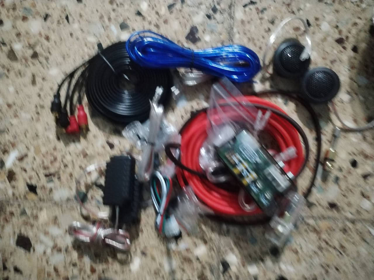 مضخم صوت كامل السعر ب 130 الف
يوجد توصيل


**إذا كنت صاحب هذا الإعلان وتريد حذفه لأي سبب، رجاءا أرسل رسالة إلى الدعم الفني**