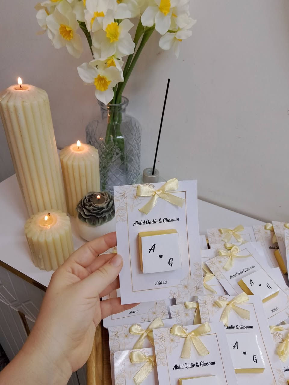 هلو بنات شلونكم رجعت الكم من جديد ان شاء الله بعد فترة غياب 
توزيعات عقد قران حسب طلب الزبونة سعر لوحة العقد الخشبية ب١٠ كاملة مع التصميم حسب الطلب 
توزيعات قطع الشكولاتة القطعة ألف وتصميم حسب الطلب @إشارة


**إذا كنت صاحب هذا الإعلان وتريد حذفه لأي سبب، رجاءا أرسل رسالة إلى الدعم الفني**