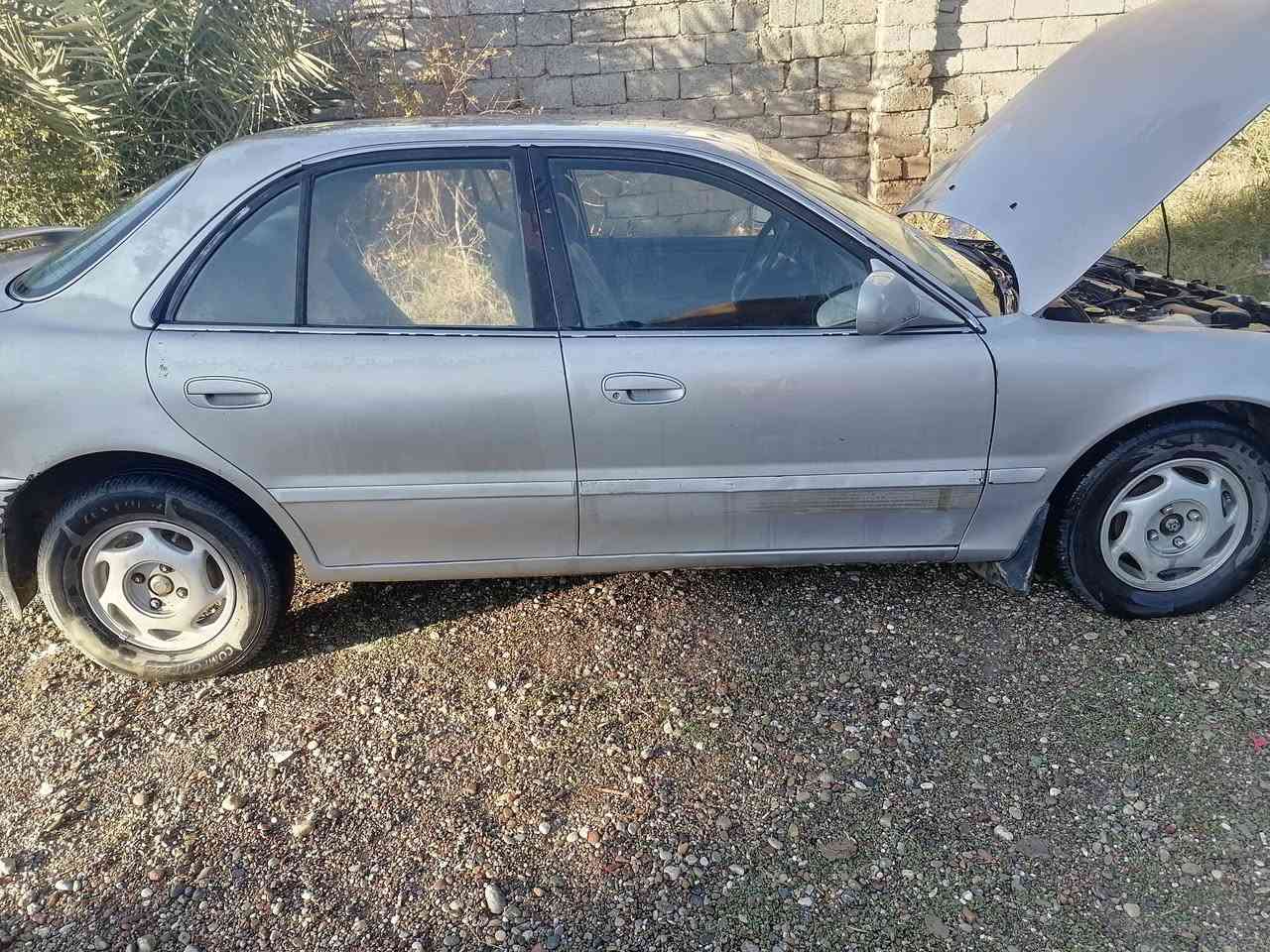 سوناتا تو موديل ٩٥ رقم صلاح الدين مشروع وطني  بأسمي السنويه نافذه لغاية 20/11/2026 محرك  بيه صرف كير عادي السعر ٣٠ وبيها مجال العنوان بيجي قرية البوطعمه رقم الموبايل ***********
***********
