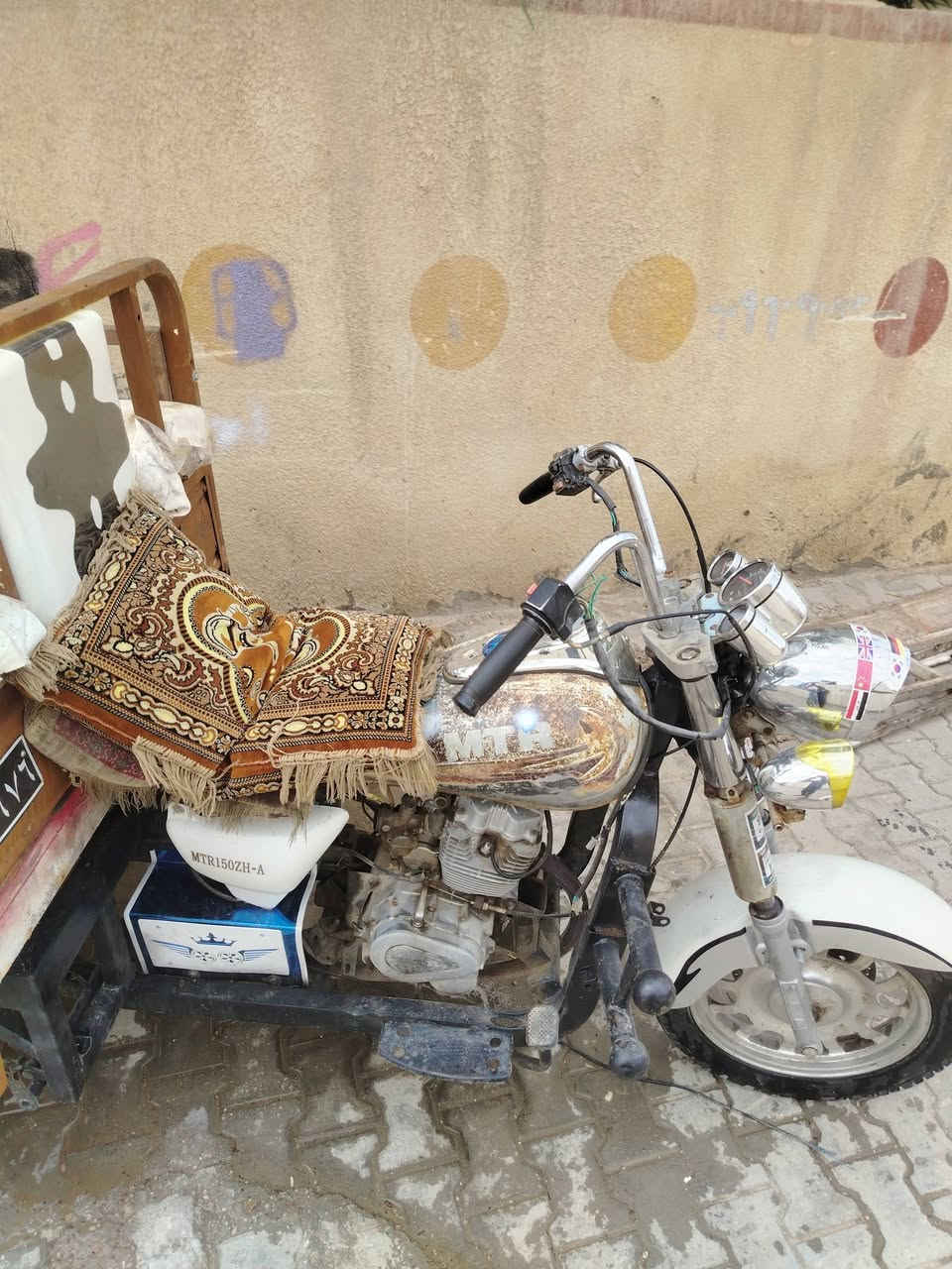 ستوته للبيع  مديل 7  سنويه ورقم بس ما اندل راعيهه  مكان نجف مشخاب  دراجه جاهزه مصطبات محرك نضيف لا يبخر ولا ينقص نكره سلف حصيره نضيفه  شاصي  مكفول ***********
