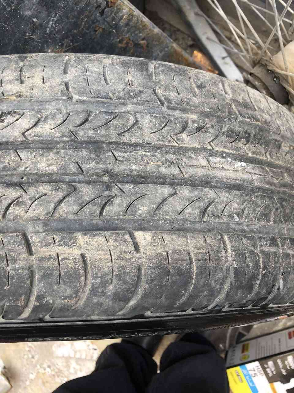 السلام عليكم 
ويا مارسدس جامبو
نضيف هوة والتاير 
السعر 50الف وبيه مجال


**إذا كنت صاحب هذا الإعلان وتريد حذفه لأي سبب، رجاءا أرسل رسالة إلى الدعم الفني**