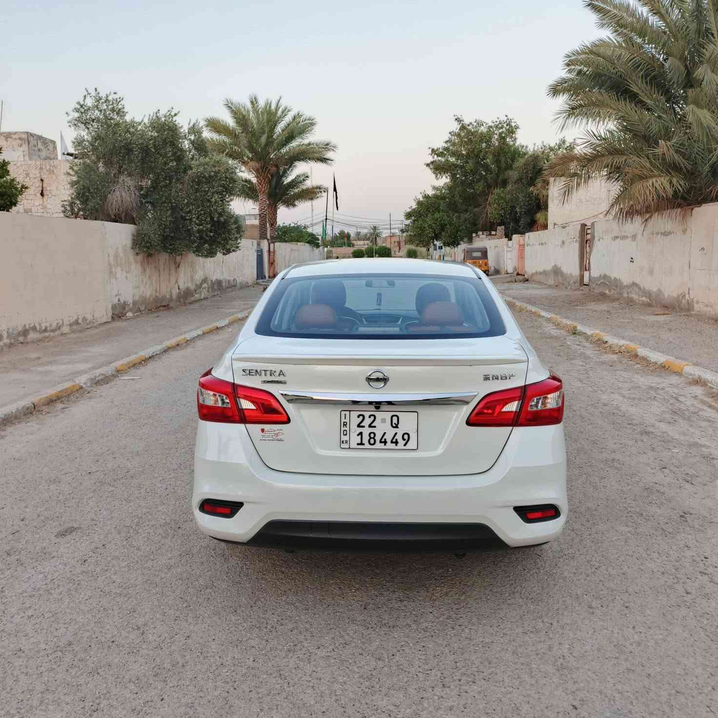 نيسان سنترة 2025  
اقتصادية ضمان 3سنين
 المواصفات المختصرة
 محرك اقتصادي 1.6 ناعم
  كير CVT سلاسةعالية 
سويج 
شاشة وسطية + كامرة خلفية
 نضام توفير الوقود
 وسائل امان كاملة (Airbags/EBD /ABS)
 ثبات . راحة . 
توفير بانزين بشكل ممتاز 
كشنات جلد لون احمر 
نضام ECO
مانع انزلاق للثبات العالي 
سبايدر خلفي 
جام كهرباء عدد اربعة 
تبريد امامي وخلفي قطعتين 
مطعمة بلكروم 
تحكم ستيرن 

الرقم اربيل
العنوان بغداد 
 السعر 129 ورقة وبيهة مجال 

***********
