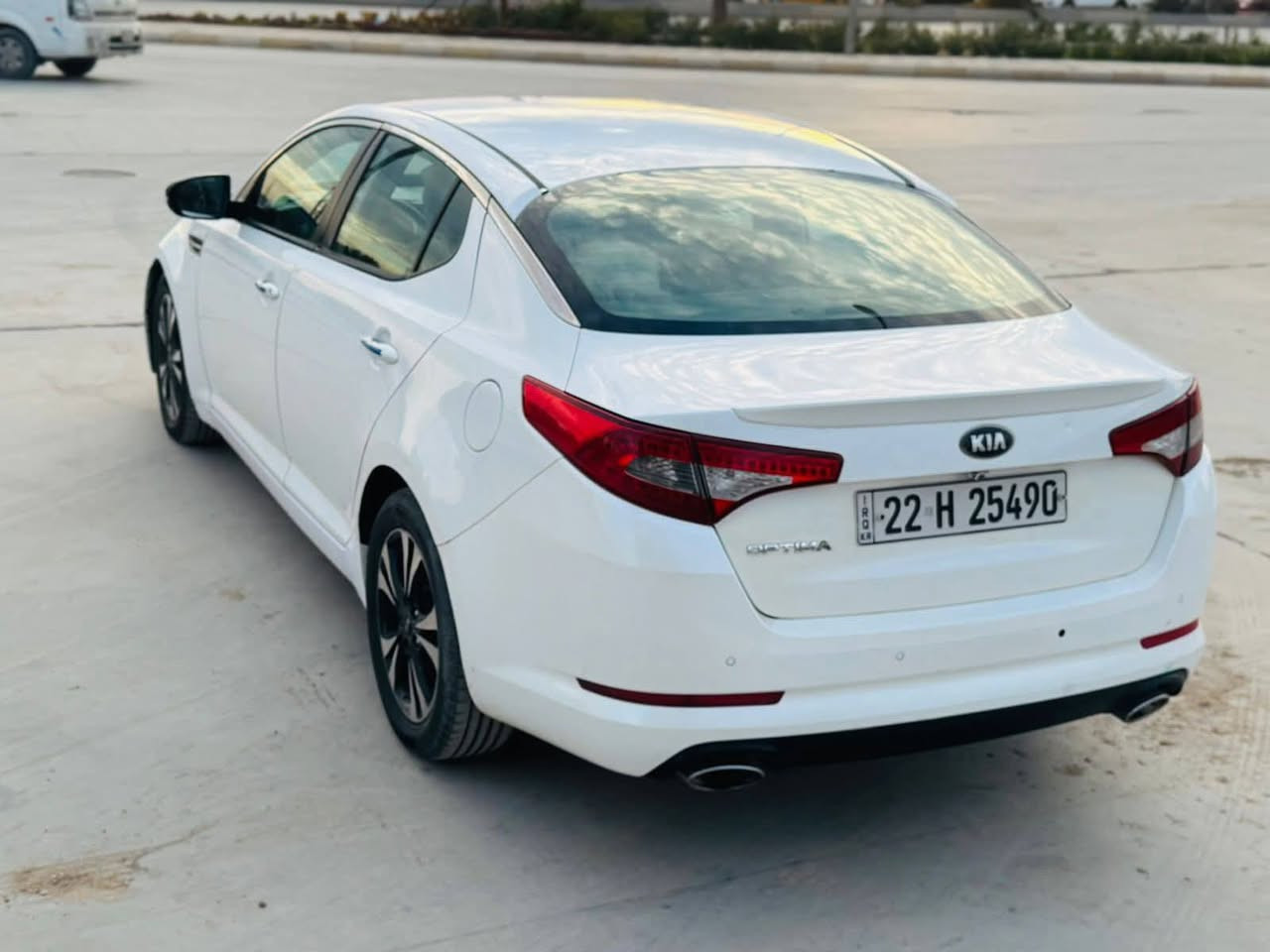 السلام عليكم كيا اوبتيما للبيع موديل 13 
خليجي فول مواصفات ماعده البنراما 
 محرك 2400 دوش سياره جاهزه 
 رقم ربيل انكليزي تريد تحويل تريد وكاله 
 بيها صبغ جاملغ وبنيد سونار داخل المنشور 
 السعر 118 ورقه مكان السياره واسط 
 ***********
