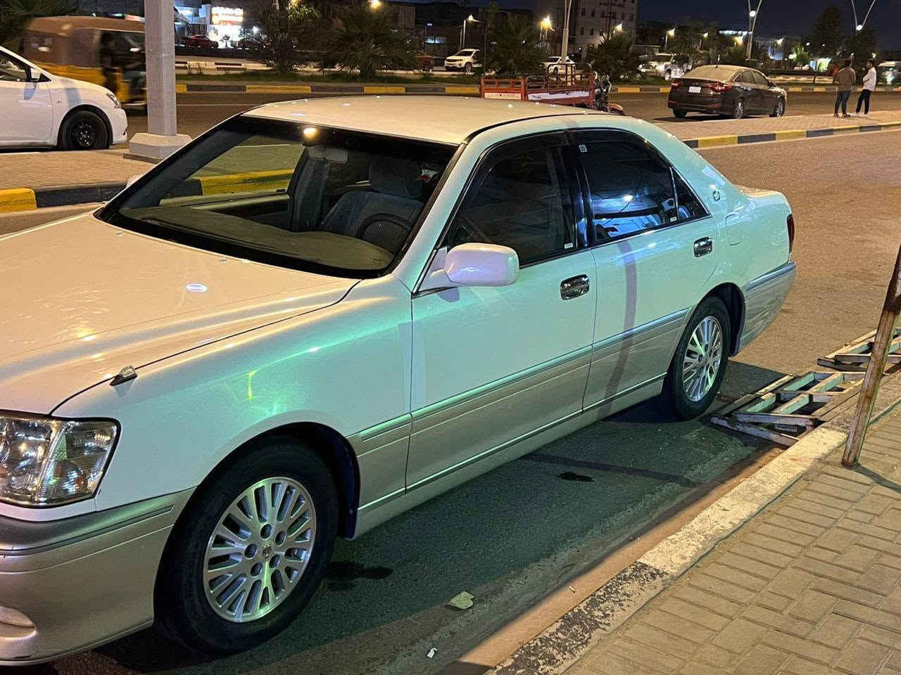 السلام عليكم 
ملكه جنون 
2002 سيارة حاوية مكفولة انضف من الصور 
ادوات ادوات ادوات 
السيارة كير مكينه D4 الجبير 
حدادية تبريد فول فول طك سويج واطلع السيارة مال جناي من البيت لدوام 
السيارة ماناقصها ايشي طك سويج واطلع وين ماكان 
السعر 50 وبيها مجال قليل 
حق الجيه 
الموشراي لايتعبنه

العنوان البصرة 

***********
