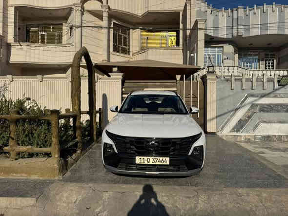 سلام عليكم توكسان موديل 2025 خليجي فول موصفات من عندى  فتحه سكف  كفاله عامه ماشيه ٢٠الف  سياره حلوه  العنوان بغداد الشعب 
***********
مكفوالة كفالة عامة
