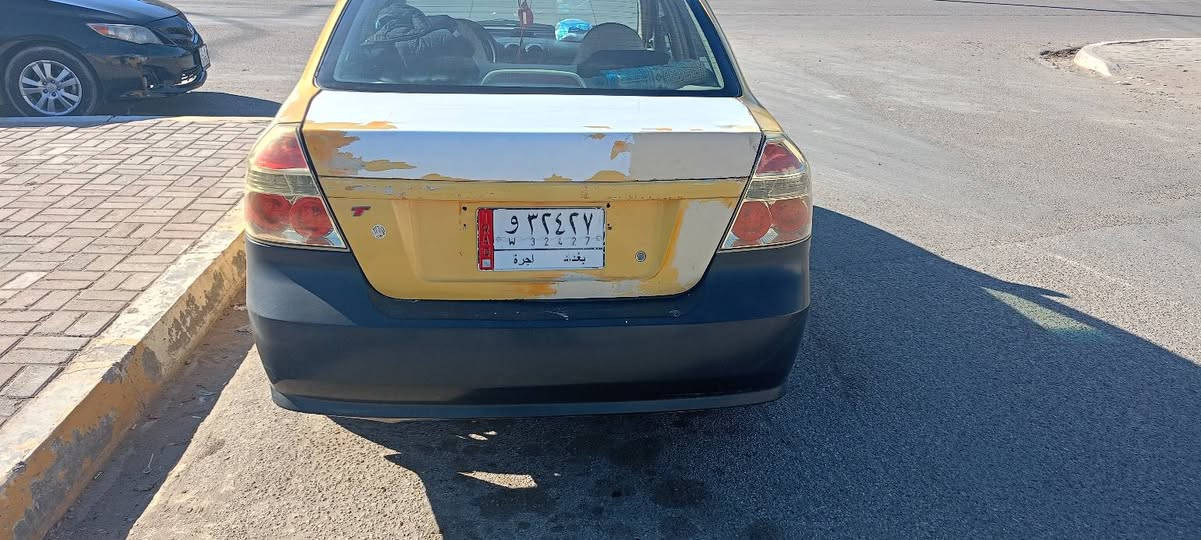 سلام عليكم أفيو خليجي.        2008 للبيع سيارة كير اتوماتيك محرك مسكر لا تنقيص ولا تبخير تبريد ثلج بيهة طخة جاملغ خلفي بدون دواخل سيارة رقم بغداد *********** سعر 45 وبيهة مجال بسيط  مكان فلوجة
