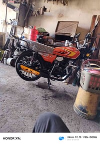 يراني ٢٠٢٥ ضاقطا و نجيل  سعر 900 وبيه مجال  07700875121 مكان بغداد سيا...
