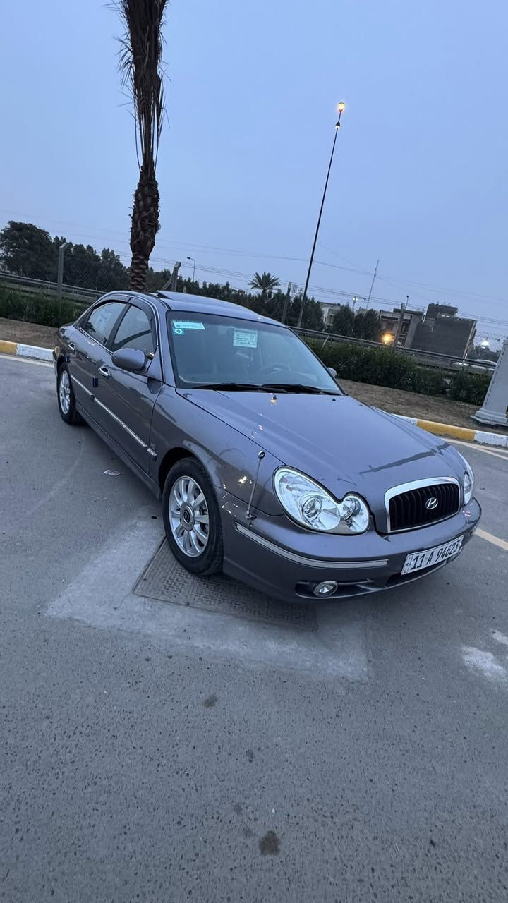 السلام عليكم 
متاح سوناتا  V6/2700
موديل 2005 
كير ومكينه جديدات 
منضومه تبريد كامله جديده تبريد ثلج 
فتحه سقف طكتين 
داخل اسود 
تاب اندريد 
كامره دواره 
ارضيه مغلفها جلد 
السياره مصبوغه للجماليه لان جانت جارده وصبغ اصلي ايطالي وبيها ضمان 10 سنوات متجرد 
ويل 16 بلادي 
هواي تفاصيل بيها مبدلهم بغراض حاويه بحيث السياره جاهزه وين متريد اتروح بيها 
رقمها بغداد ب اسمي وشرط التحويل
سنويه و ارقام وهزه جديدات 
السياره ب الواقع احلى من الصور 

السعر78  
مكاني بغداد الكرخ 
***********
