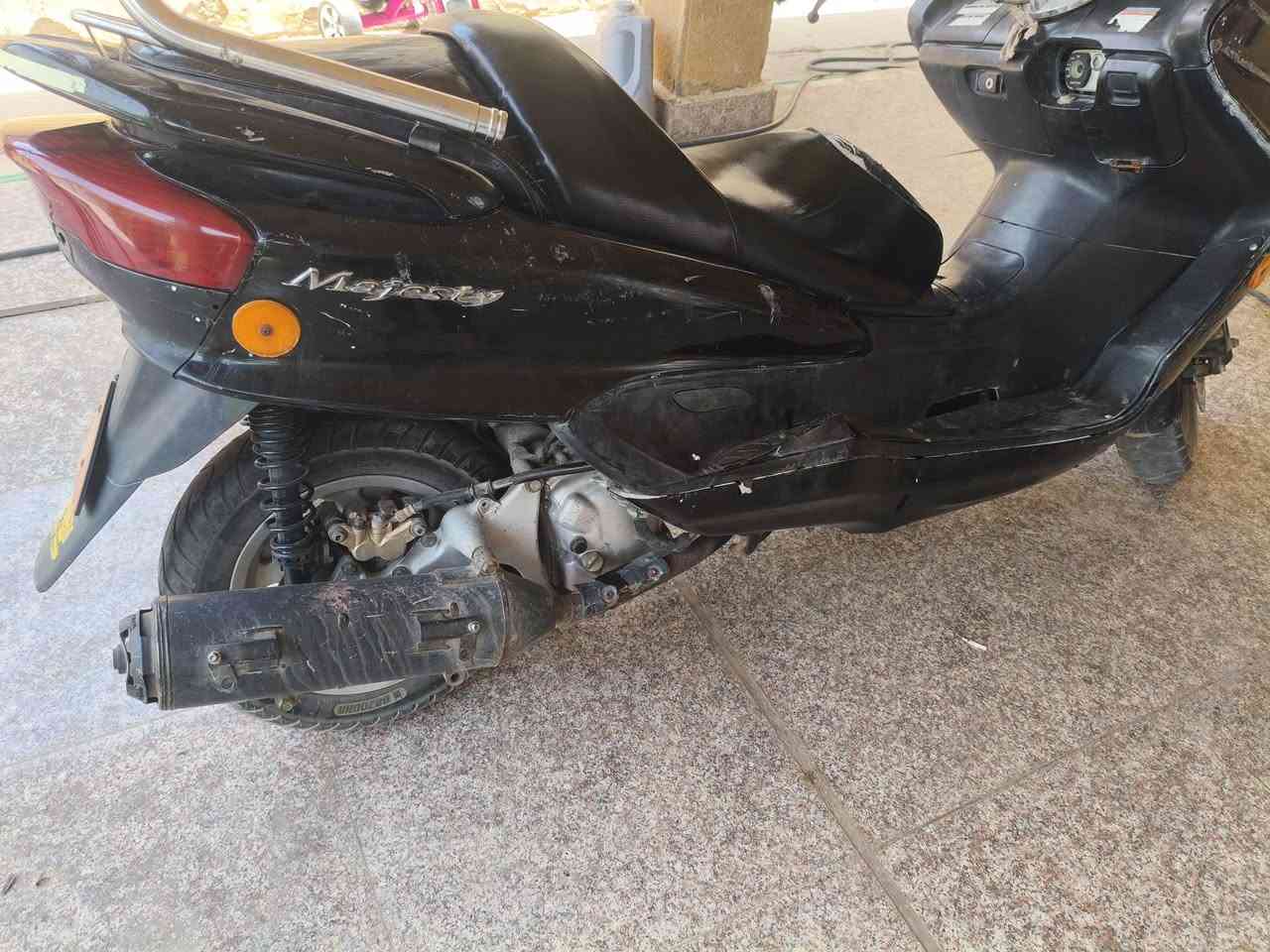 دراجه ياماها ماجسته دبل رون للبيع المكان واسط صويره السعر 400 وبيها مجال قليل حك الجيه للستفسار الاتصال ***********
