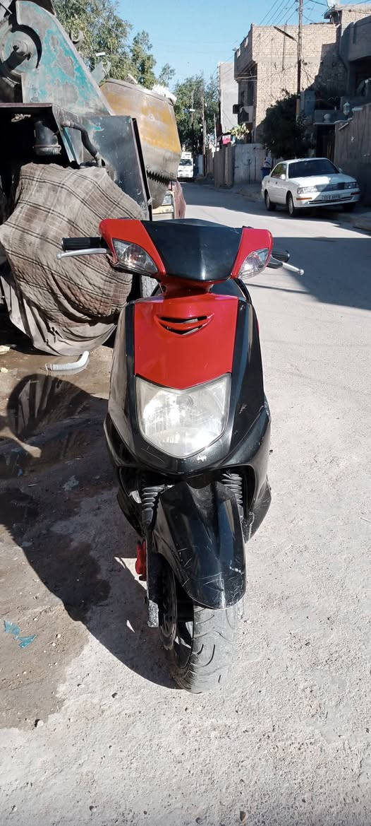 سنكس نثيه للبيع دراجه نضيفه ما متعوبه بسعر900وبيها مجال مكينه جديده ما مفتوحه للاستفسار ***********
