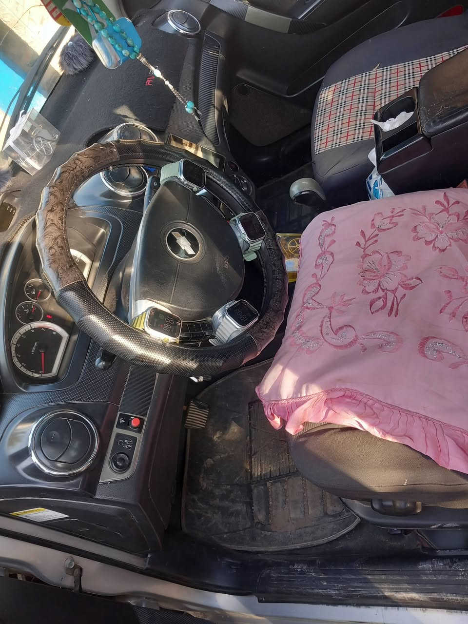 سلام عليكم للبيع افيو مديل 2008كير ومكينه وحداديه وصدر كفاله كير اوتو ماتيك مصبوغه عام للجماليه رقم انبار سنويه نافذه سنتر لوك محرك 1600باتري جديد كهربائيات كلها شغاله شرط التحويل مكفوله من العيب الشرعي السعر 40قفل🔒بدون عمله  مكان السياره واسط الزبيديه الاستفسار ***********
