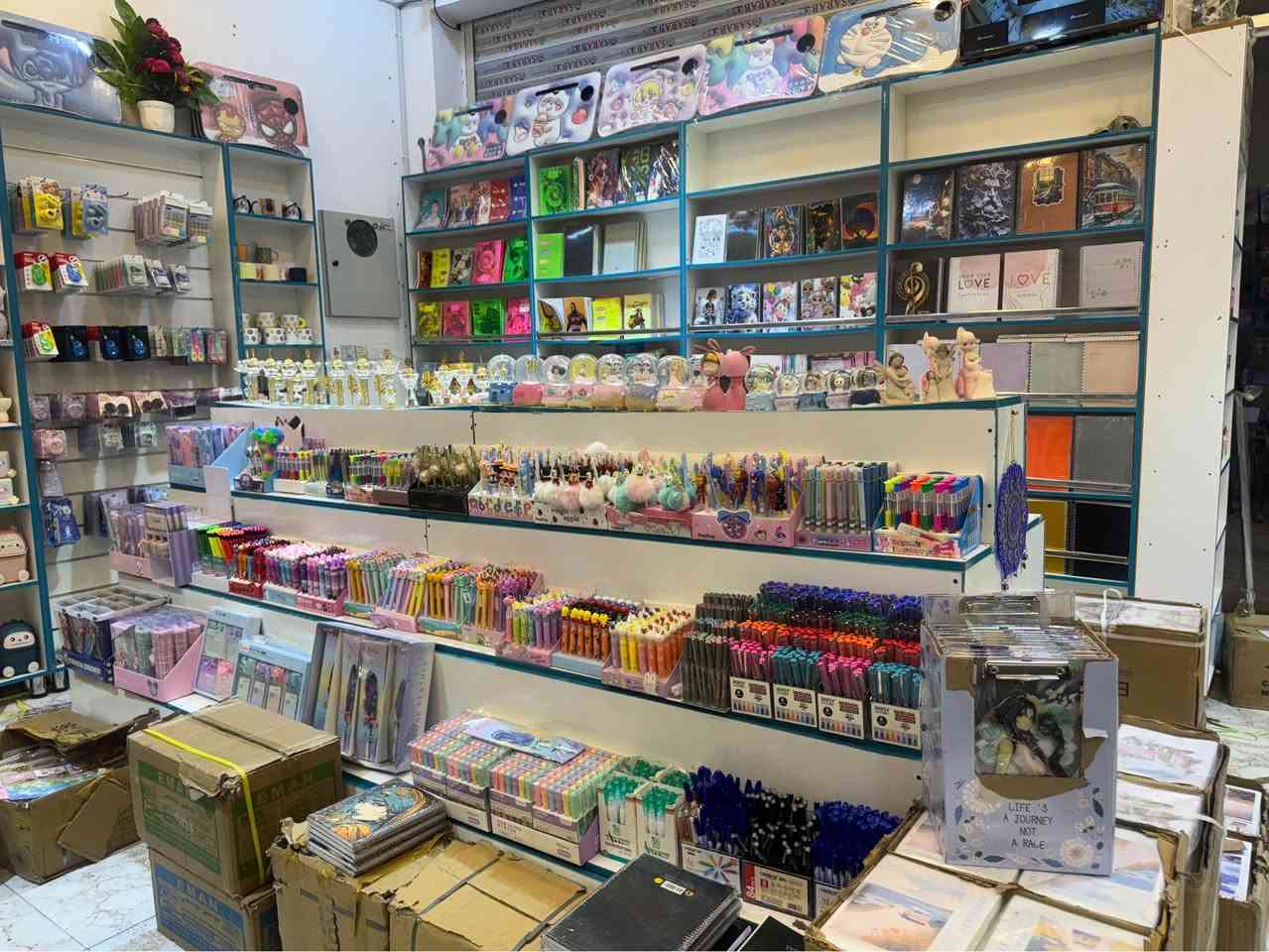 � إعلان بيع – فرصة مميزة 📢

للبيع أغراض مكتبة متكاملة تشمل جميع مستلزمات القرطاسية والهدايا، مناسبة لفتح مكتبة جديدة أو تطوير مكتبة قائمة.

📚 المحتويات تشمل:

 • قرطاسية مدرسية كاملة (دفاتر، أقلام، أدوات هندسية، ألوان…)
 • مستلزمات طلابية لجميع المراحل
 • هدايا متنوعة (تغليف هدايا، عطور، إكسسوارات، تحف)
 • أدوات مكتبية وإدارية
 • بضاعة مرتبة وجاهزة للبيع المباشر

✨ المميزات:

 • بضاعة كاملة ومتنوعة
 • تصلح لمشروع جاهز بدون تعب
 • نوعيات جيدة ومختارة
 • البيع جملة واحدة أو حسب الاتفاق

📍 العنوان:
ميسان – المجر الكبير

📞 للاستفسار والمعاينة:
📱 ***********

🔔 ملاحظة:
السعر مناسب وجادين فقط عمارة, ميسان
